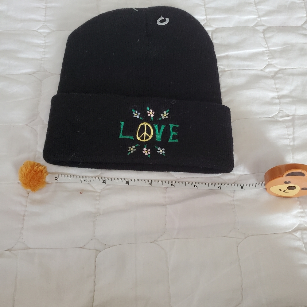 Hat - Picture 4 of 9